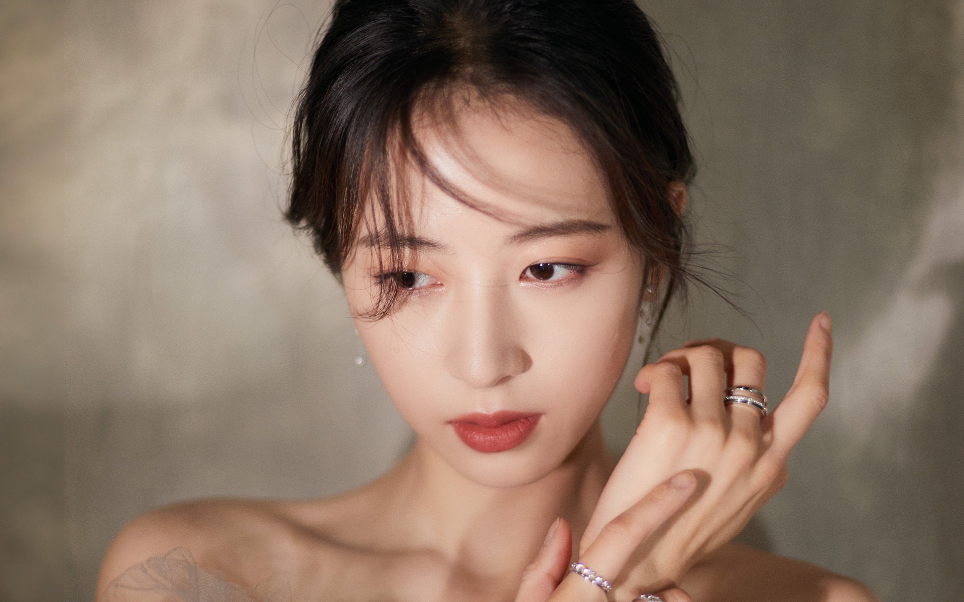 “彼得森助力南非羚羊队打破防守，攻破对手”