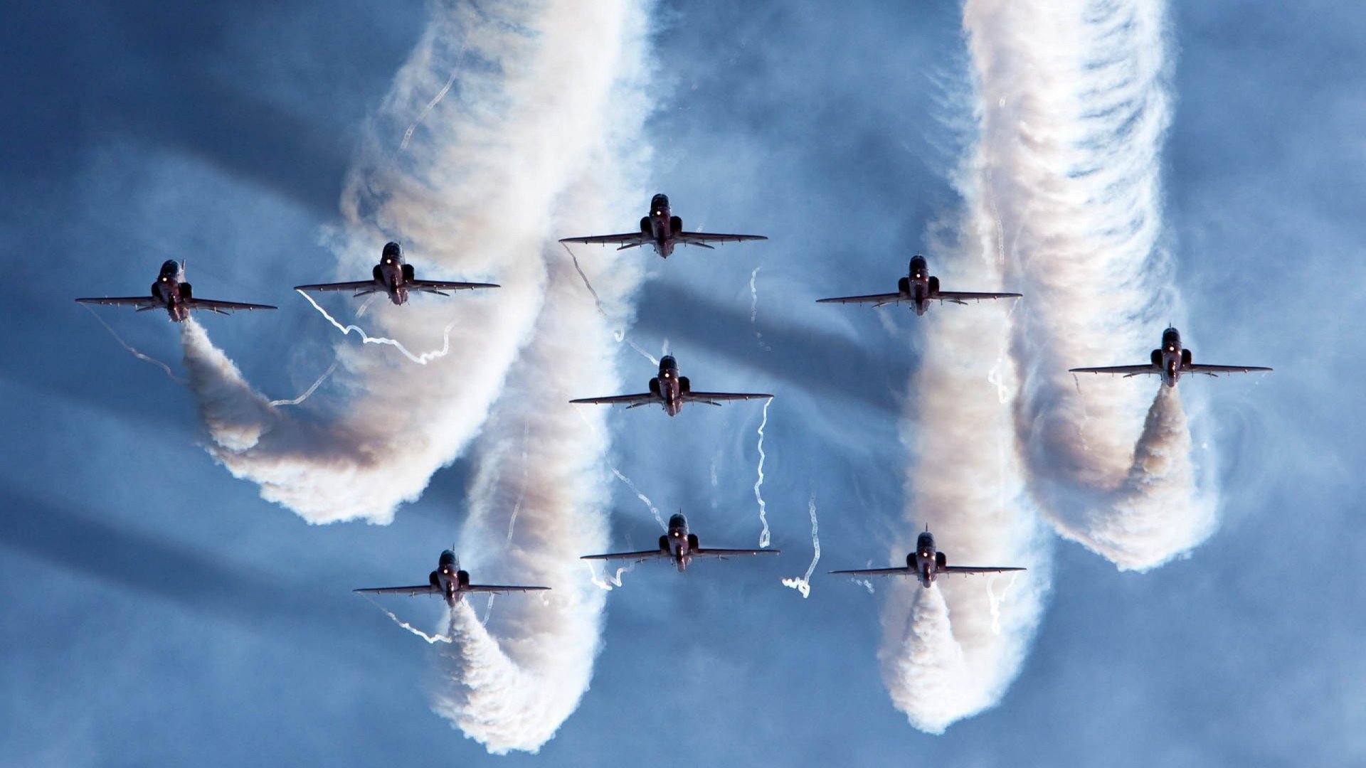 星空娱乐网站官网-奥斯马尔·奥尔韦拉跳板动作精准无误，奥马尔·奥尔蒂斯